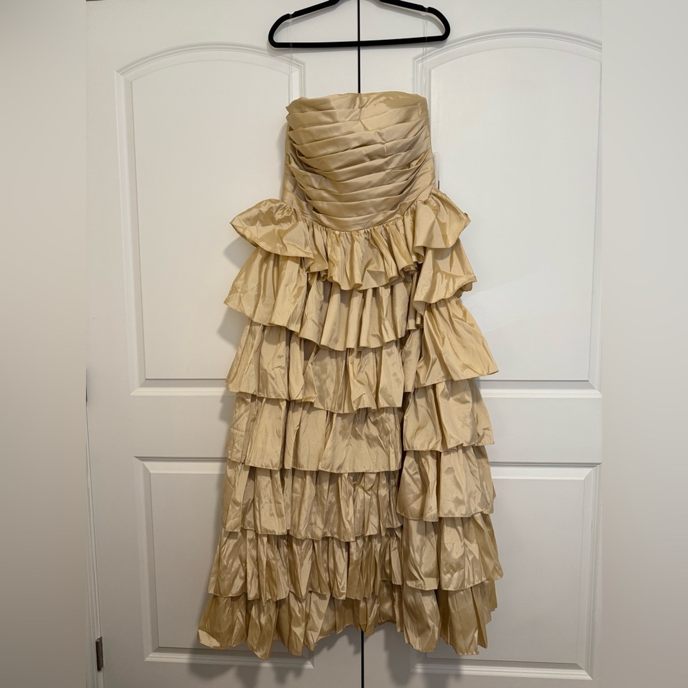 NEVER WORN|NWT: Strapless Champagne Ruffled Dress